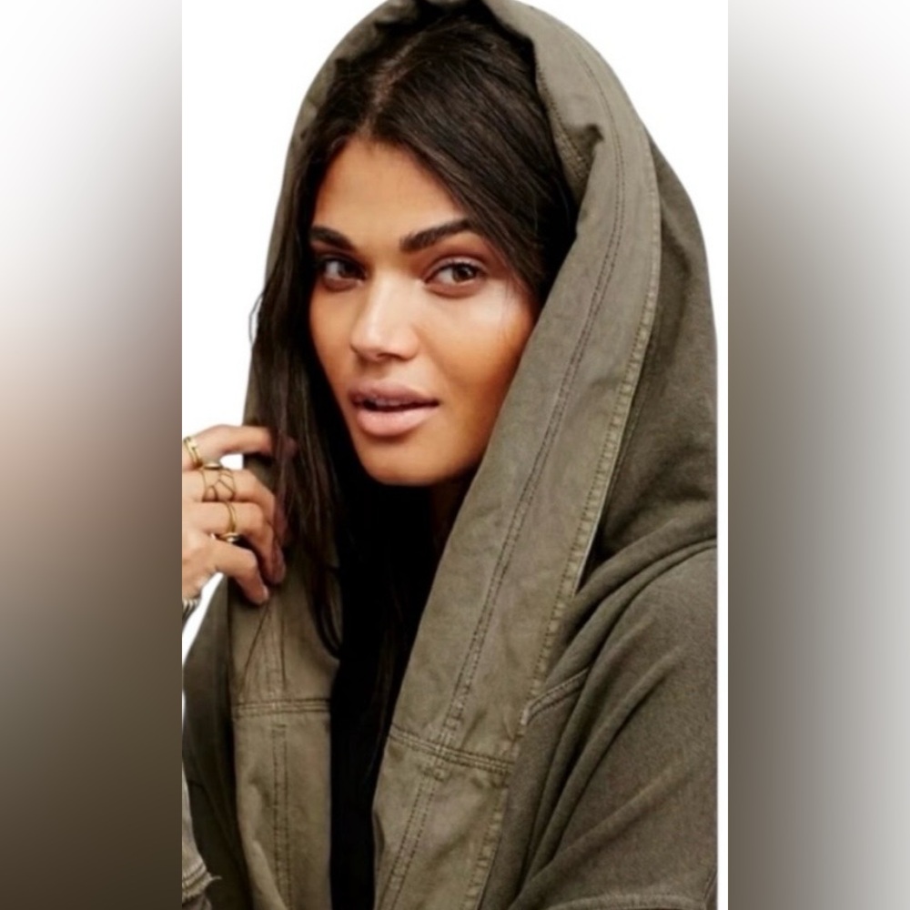 Free People Brentwood Oversized Cardigan Jacket - Picture 3 of 13